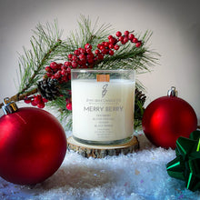 Load image into Gallery viewer, Merry Berry (Luxury Wooden Wick Candle)