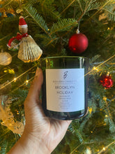 Load image into Gallery viewer, Brooklyn Holiday Candle*LIMITED EDITION 12oz, HUNTER GREEN VESSEL* (Balsam Fir-Orange Spice-Clove)
